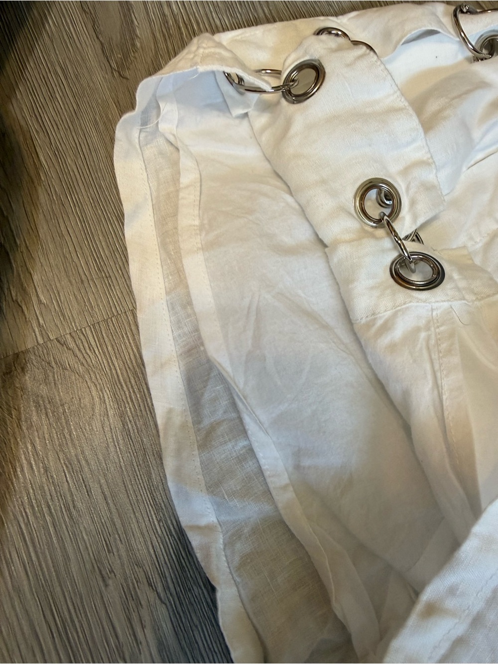 Millau White Two-Piece Top and Shorts Set with Silver rings Details size small - Picture 6 of 13